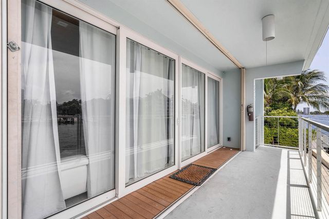 65 SE Spanish Trail 2070, Boca Raton, FL 33432