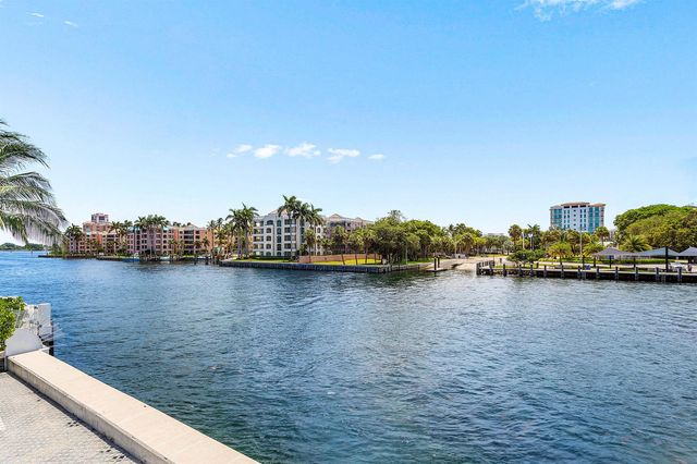65 SE Spanish Trail 2070, Boca Raton, FL 33432