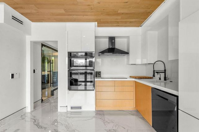 65 SE Spanish Trail 2070, Boca Raton, FL 33432