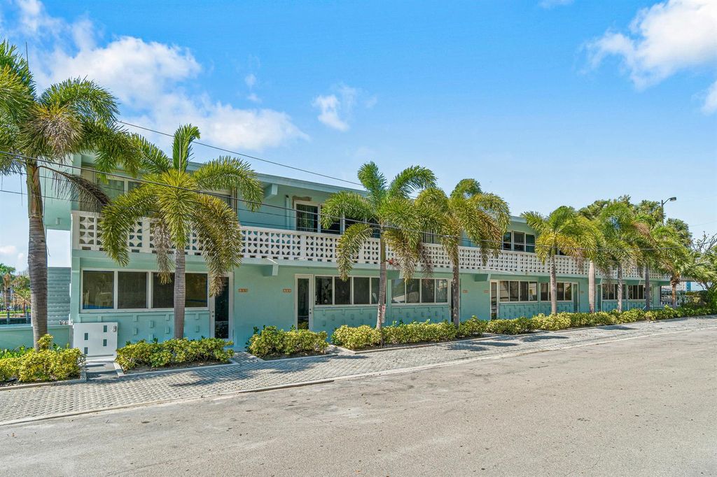 65 SE Spanish Trail 2070, Boca Raton, FL 33432