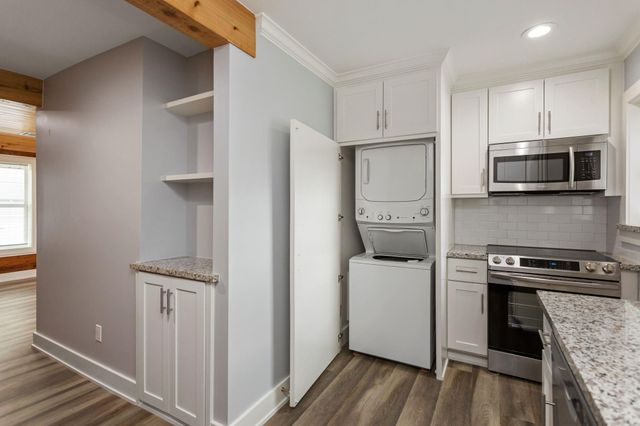 2005 Portsmouth Street B, Houston, TX 77098