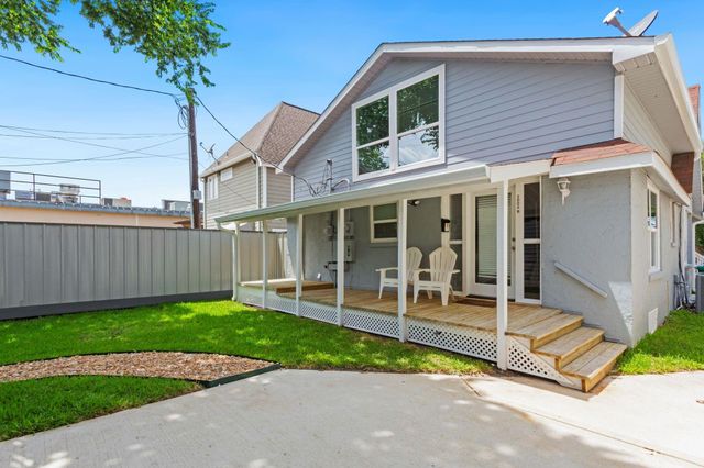 2005 Portsmouth Street B, Houston, TX 77098