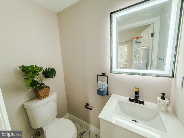 16 W 38TH STREET, Wilmington, DE 19802