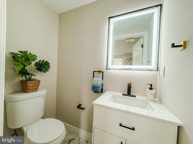 16 W 38TH STREET, Wilmington, DE 19802