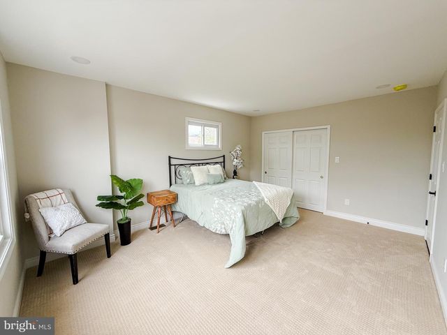 16 W 38TH STREET, Wilmington, DE 19802