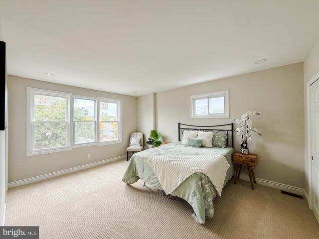 16 W 38TH STREET, Wilmington, DE 19802