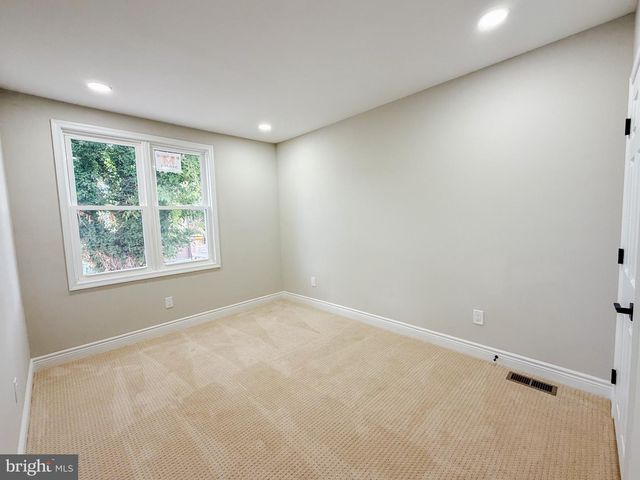 16 W 38TH STREET, Wilmington, DE 19802