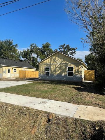 5713 Rietta Street, Houston, TX 77016