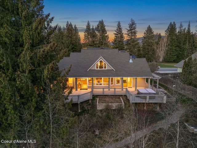 212 Canoe CV, Sandpoint, ID 83864