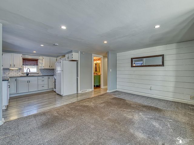 8485 S Stoney Creek Road, Carleton, MI 48117