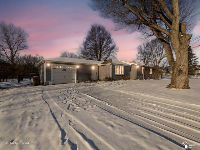 8485 S Stoney Creek Road, Carleton, MI 48117
