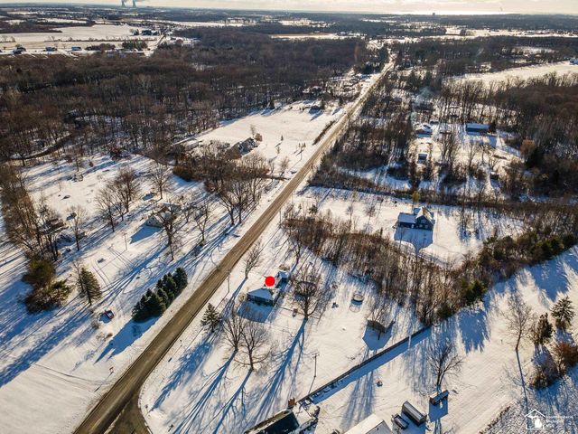 8485 S Stoney Creek Road, Carleton, MI 48117