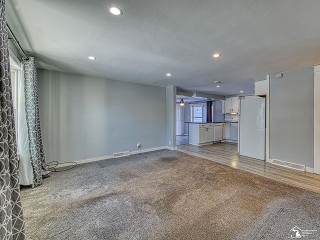 8485 S Stoney Creek Road, Carleton, MI 48117