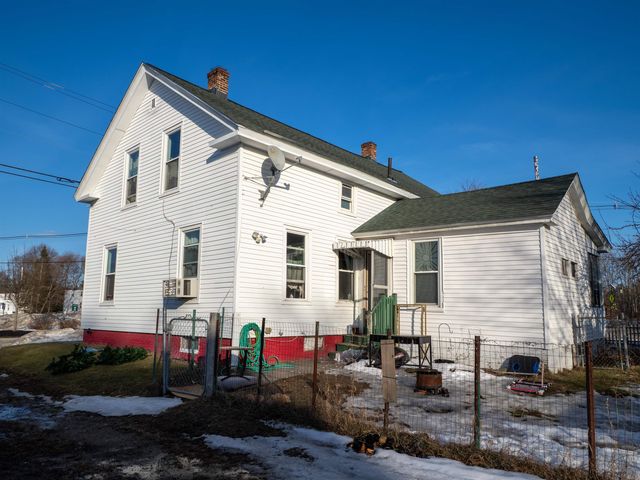 17-19 Upham Street, Rochester, NH 03867