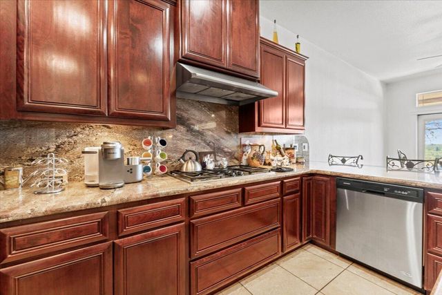23555 N Star Drive, Millville, CA 96062