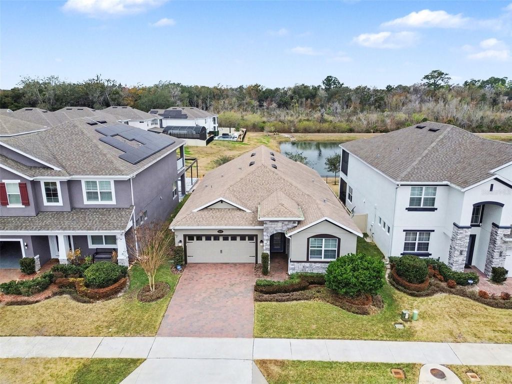 Image 28 of property listing at 6035 MONTEREY CYPRESS TRAIL, Sanford, FL 32773