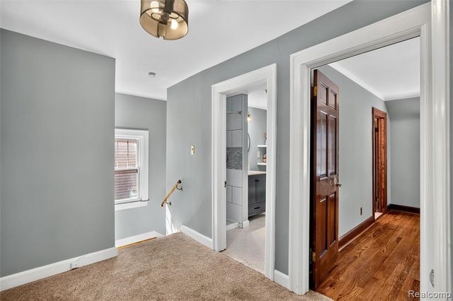 312 Mckinley Avenue, Grosse Pointe Farms, MI 48236