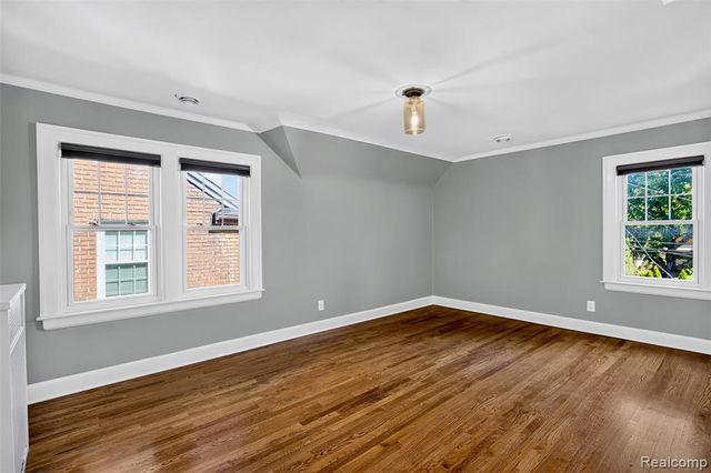 312 Mckinley Avenue, Grosse Pointe Farms, MI 48236