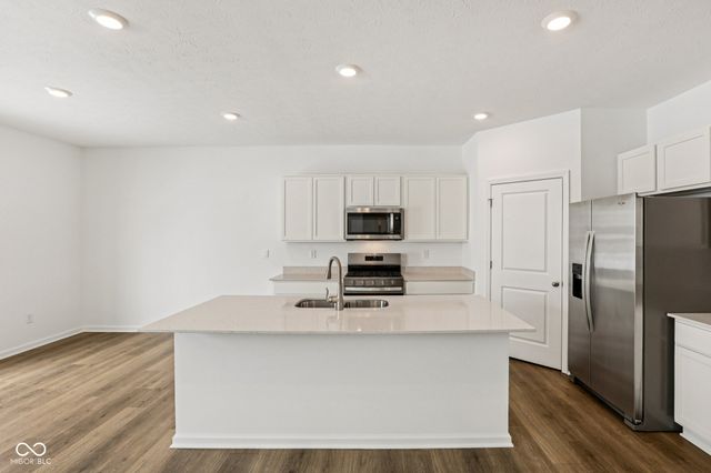 60 Benfield Drive, Whiteland, IN 46184