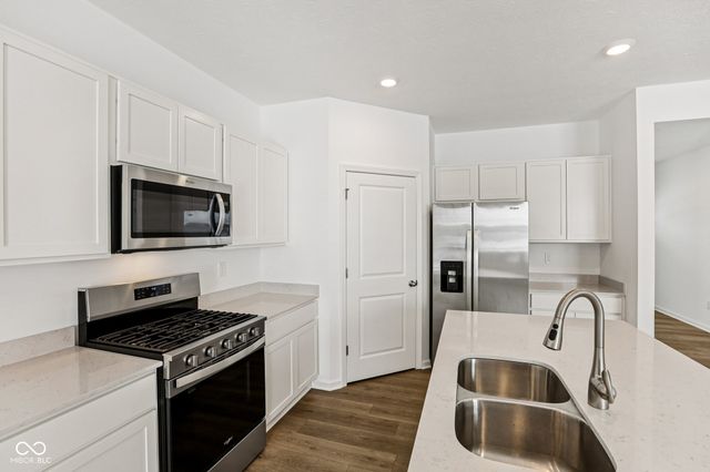 60 Benfield Drive, Whiteland, IN 46184