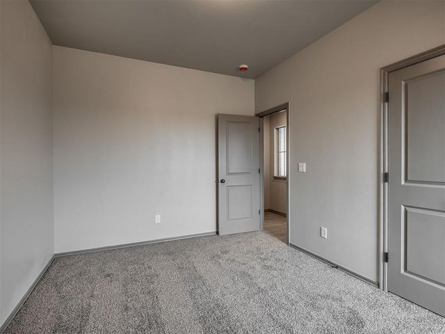 8561 Oak Tree Circle, Edmond, OK 73025