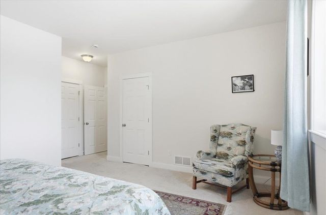 87 South Jefferson Road, South Burlington, VT 05403