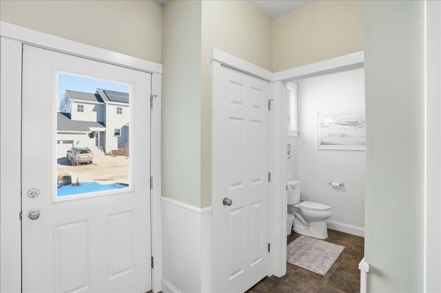 87 South Jefferson Road, South Burlington, VT 05403