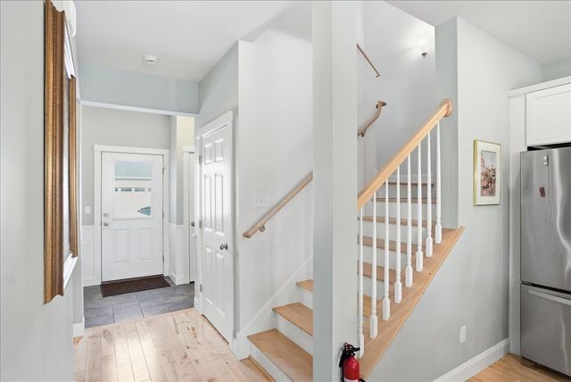 87 South Jefferson Road, South Burlington, VT 05403