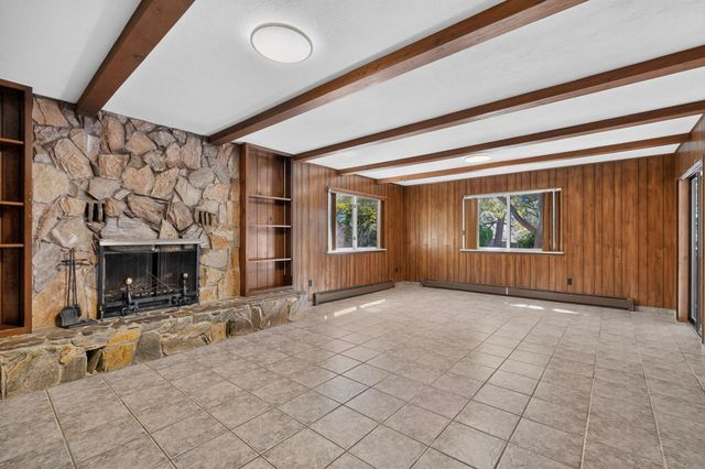13008 Glenwood Hills Court NE, Albuquerque, NM 87111