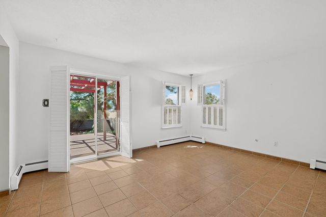 13008 Glenwood Hills Court NE, Albuquerque, NM 87111