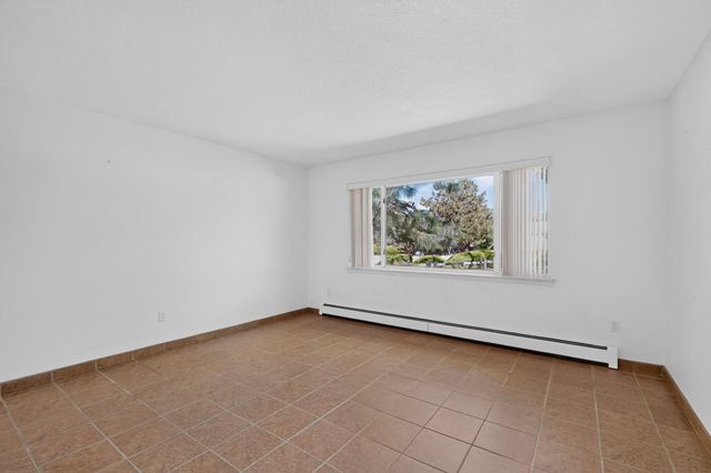 13008 Glenwood Hills Court NE, Albuquerque, NM 87111