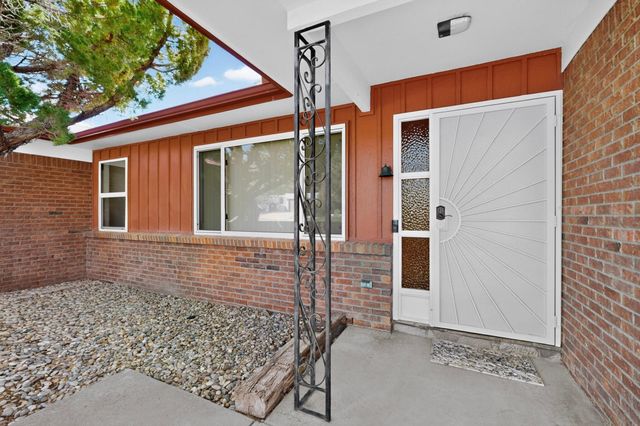 13008 Glenwood Hills Court NE, Albuquerque, NM 87111