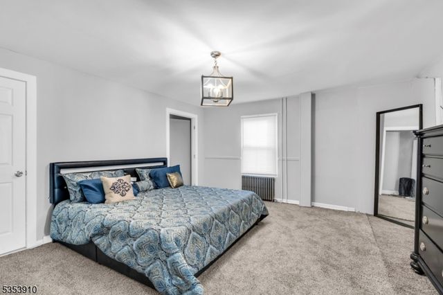 40 Main St, Glen Gardner Boro, NJ 08826