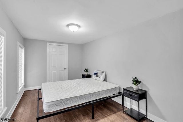 40 Main St, Glen Gardner Boro, NJ 08826