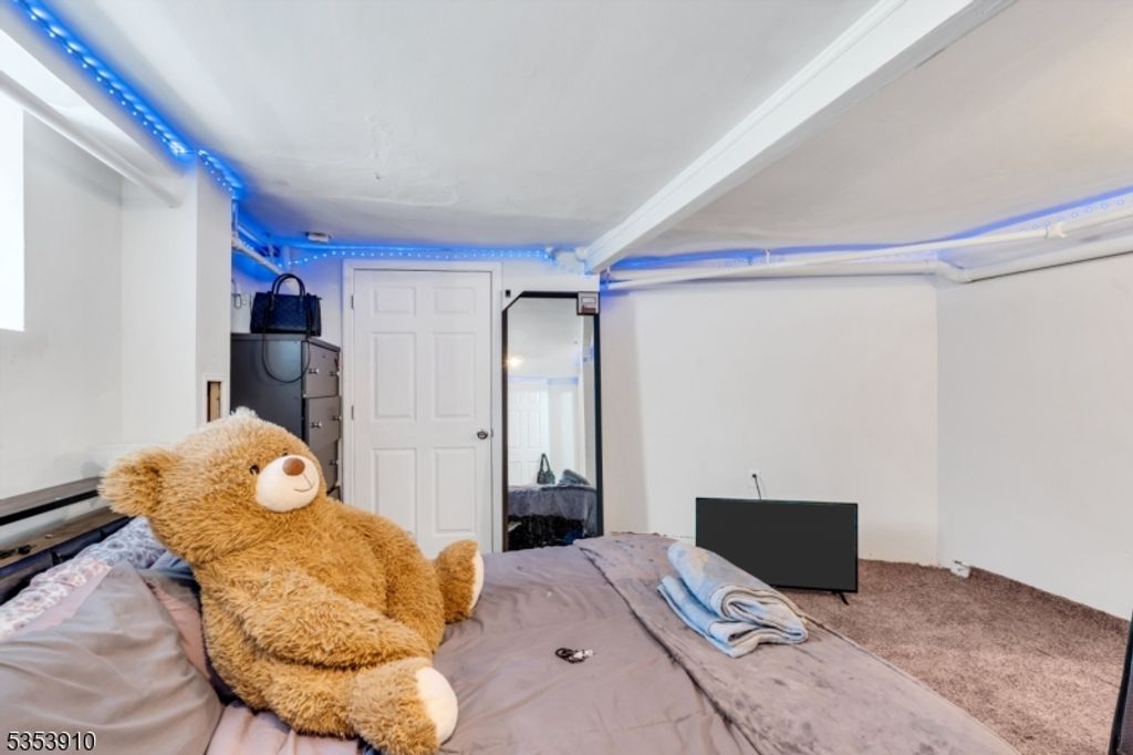 Image 12 of property listing at 40 Main St, Glen Gardner Boro, NJ 08826