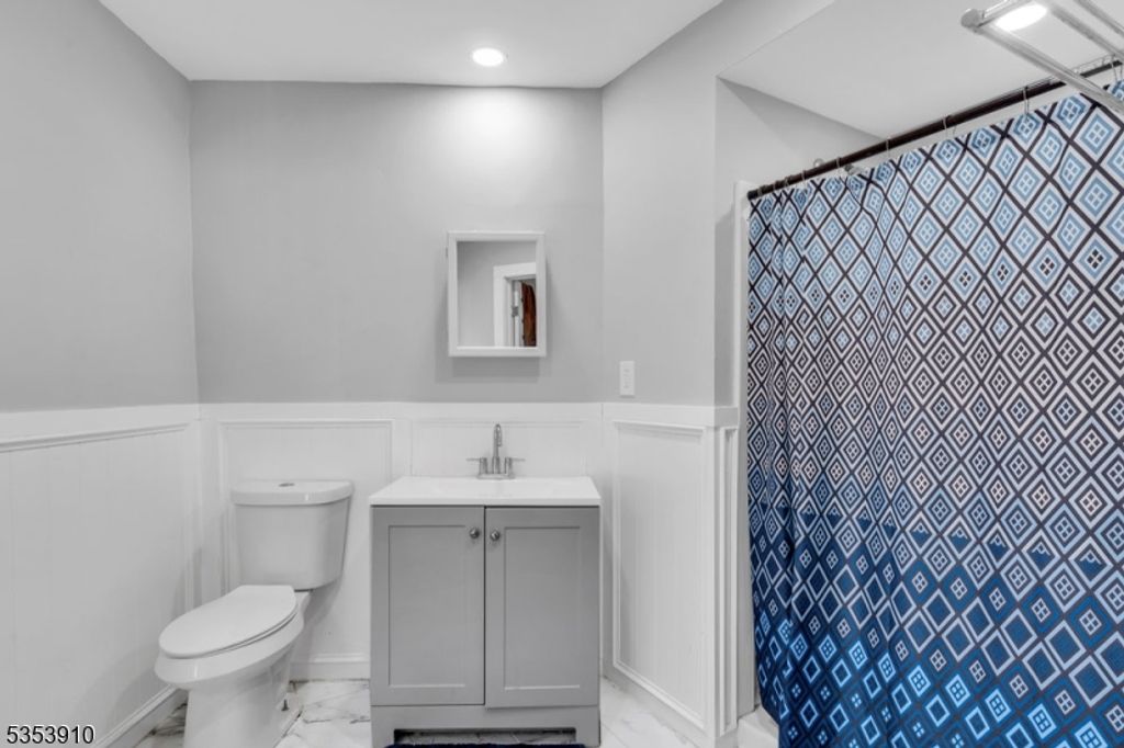 Image 10 of property listing at 40 Main St, Glen Gardner Boro, NJ 08826