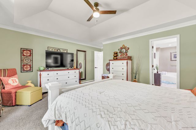 200 Plantation Ct, Dickson, TN 37055