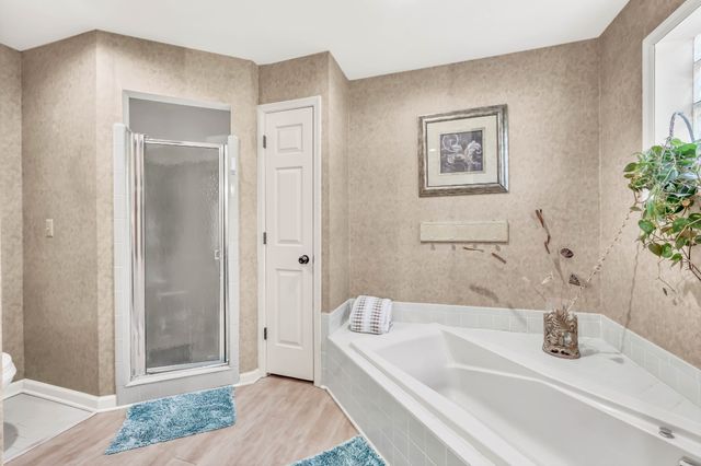 200 Plantation Ct, Dickson, TN 37055