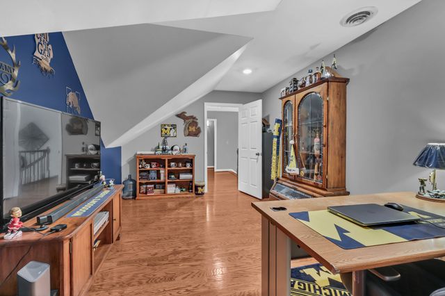 200 Plantation Ct, Dickson, TN 37055