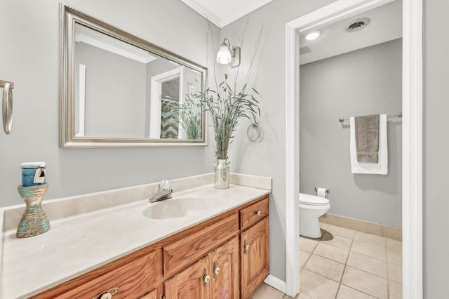 200 Plantation Ct, Dickson, TN 37055