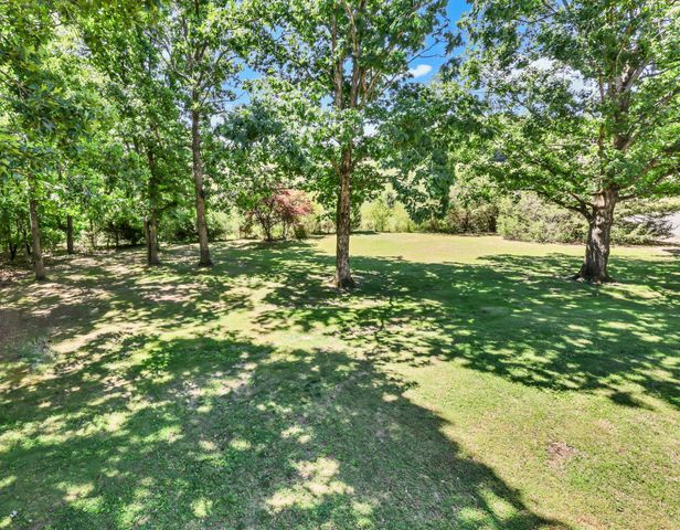200 Plantation Ct, Dickson, TN 37055