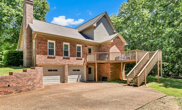 200 Plantation Ct, Dickson, TN 37055