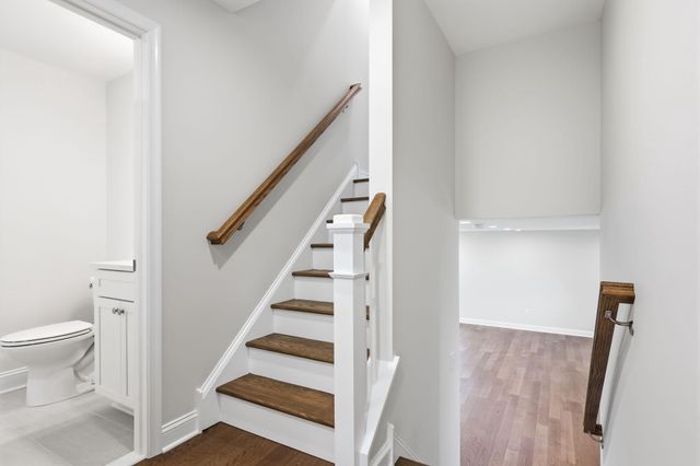 886 SACKETTSFORD RD, Ivyland, PA 18974