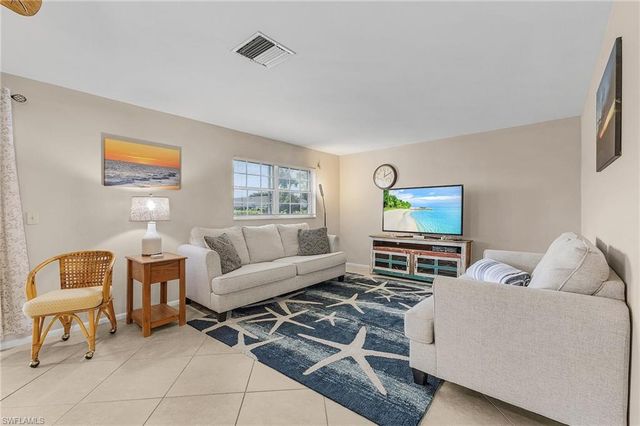 6907 Birdie WAY, Fort Myers, FL 33919