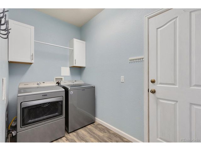 2010 Glenarbor Ct, Longmont, CO 80504