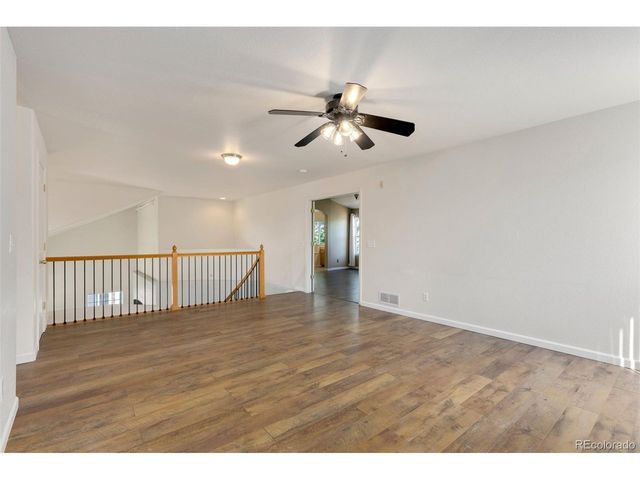 2010 Glenarbor Ct, Longmont, CO 80504