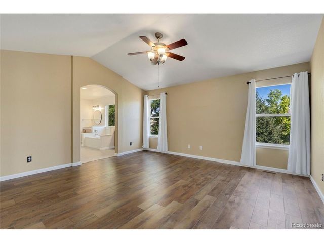 2010 Glenarbor Ct, Longmont, CO 80504