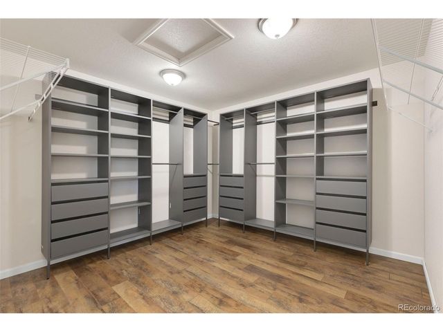 2010 Glenarbor Ct, Longmont, CO 80504