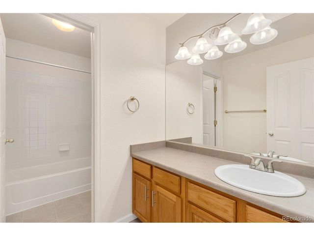 2010 Glenarbor Ct, Longmont, CO 80504