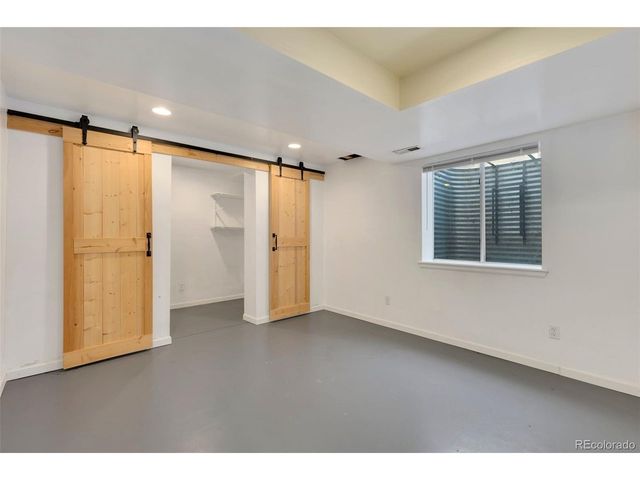 2010 Glenarbor Ct, Longmont, CO 80504